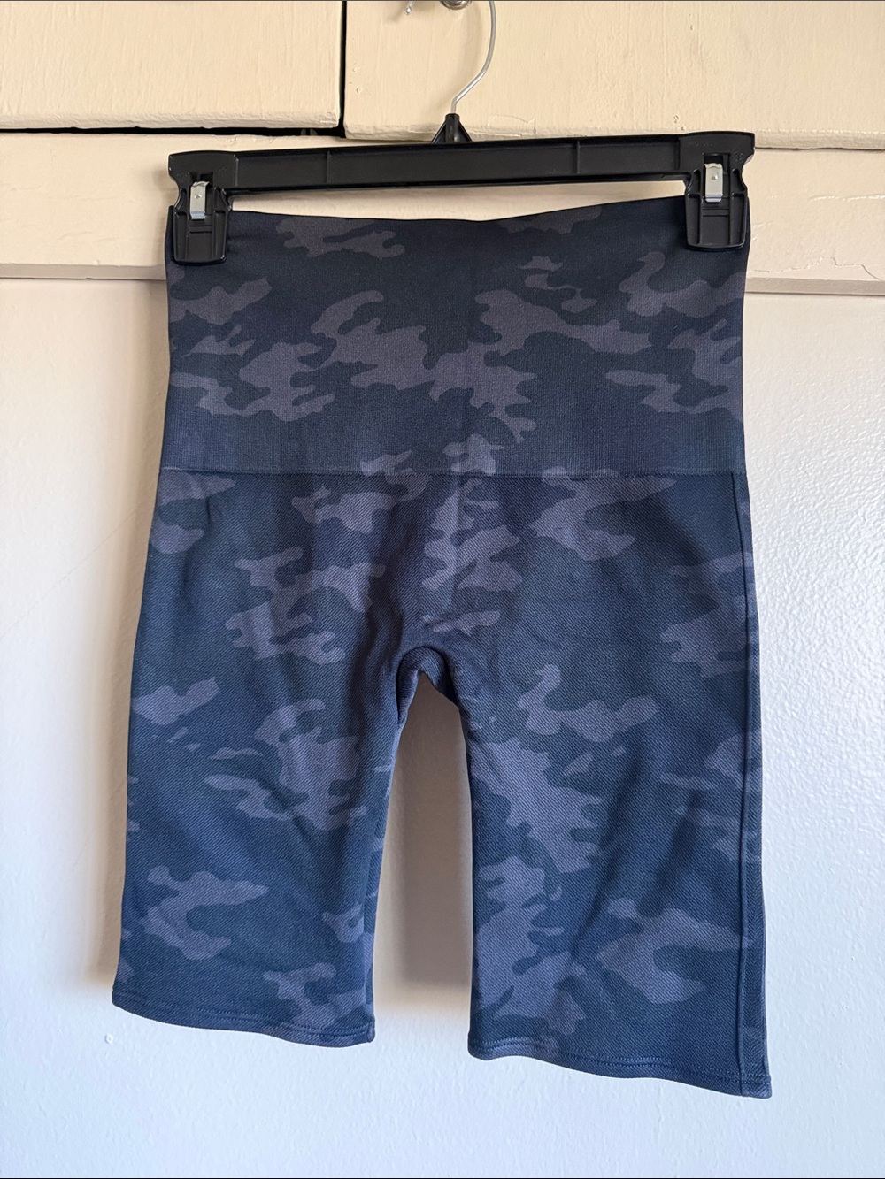 Spanx High-Waist Camo Bike Shorts - Dark Gray/Charcoal